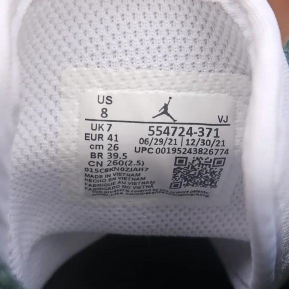 Nike Air Jordan High-Tops in Green, White, and Yellow - Picture 4 of 4